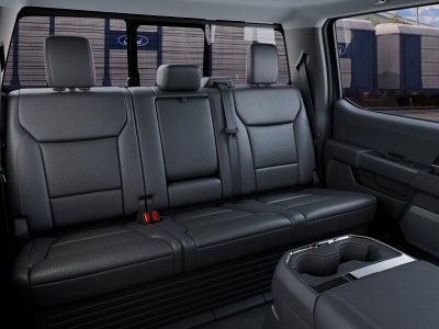2027 Ford Super Duty F-450® Lariat®