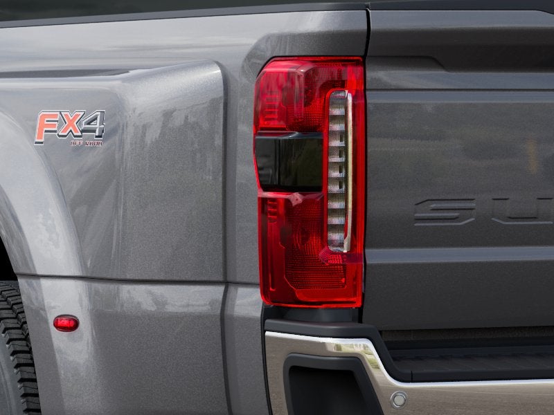 2027 Ford Super Duty F-450® Lariat®
