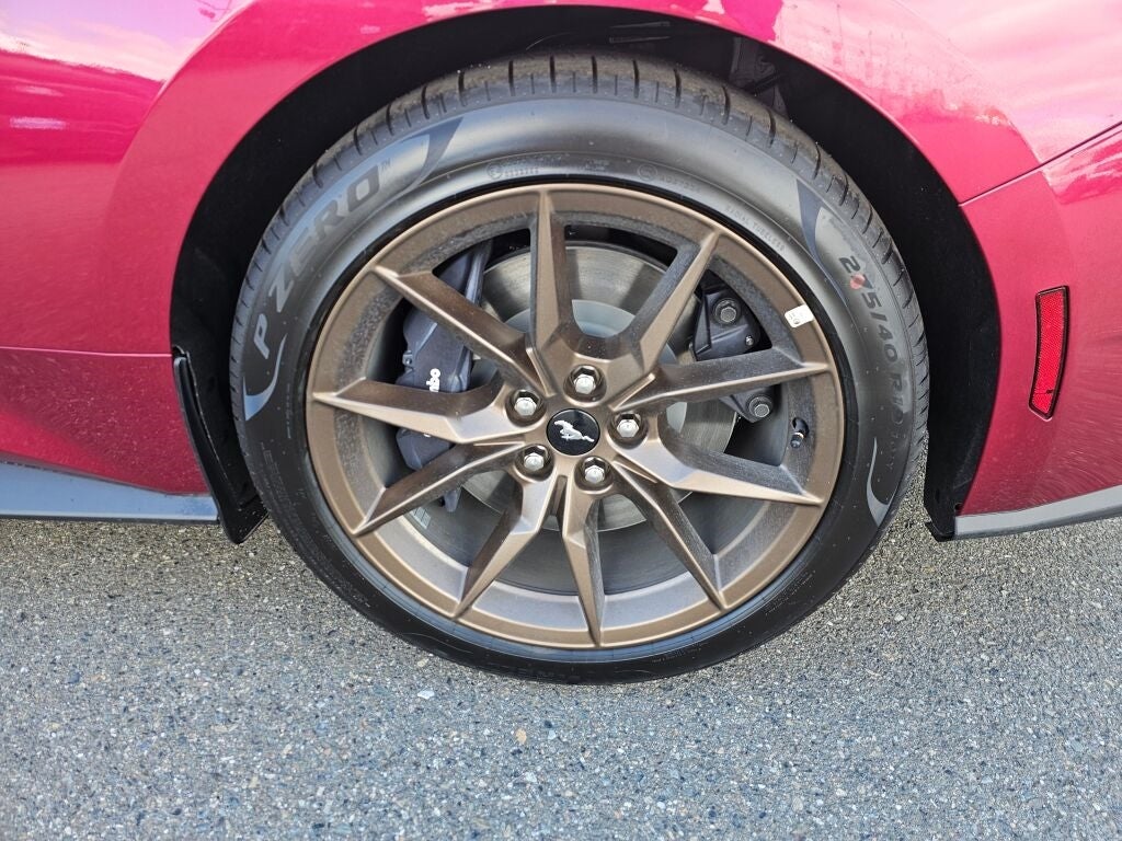 2025 Ford Mustang Dark Horse