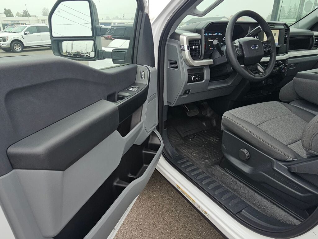 2025 Ford F-450SD XL