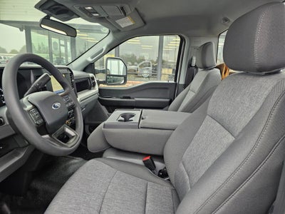 2025 Ford F-450SD XL