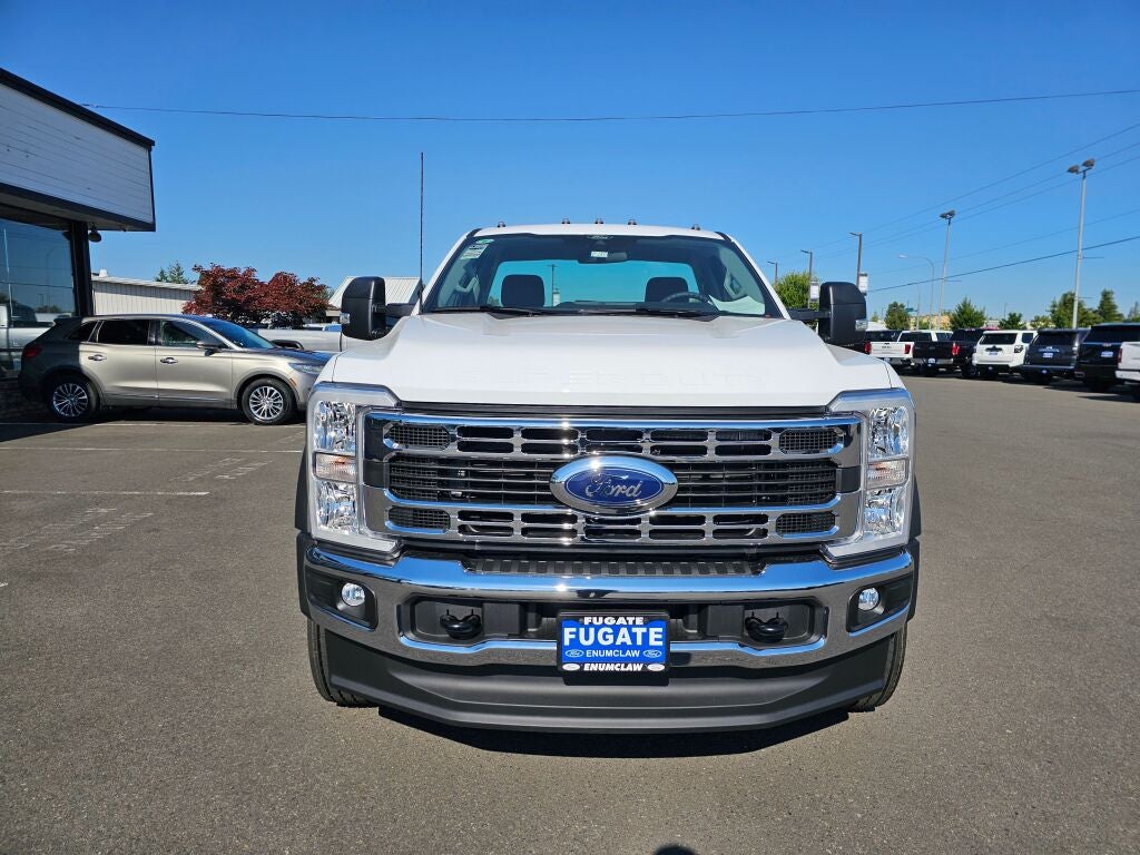 2025 Ford F-600SD F SERIES