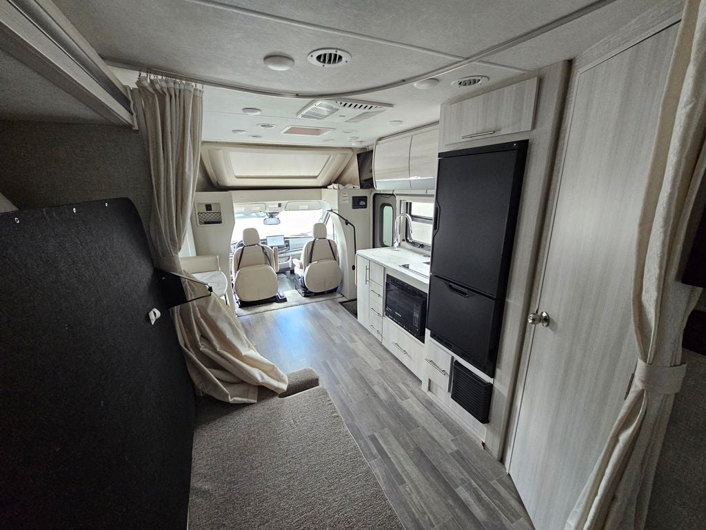 2023 Ford Transit-350 Base 24 THOR GEMINI 23TW