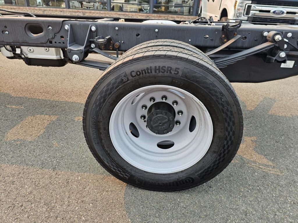 2025 Ford F-450SD XL