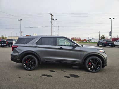 2022 Ford Explorer ST
