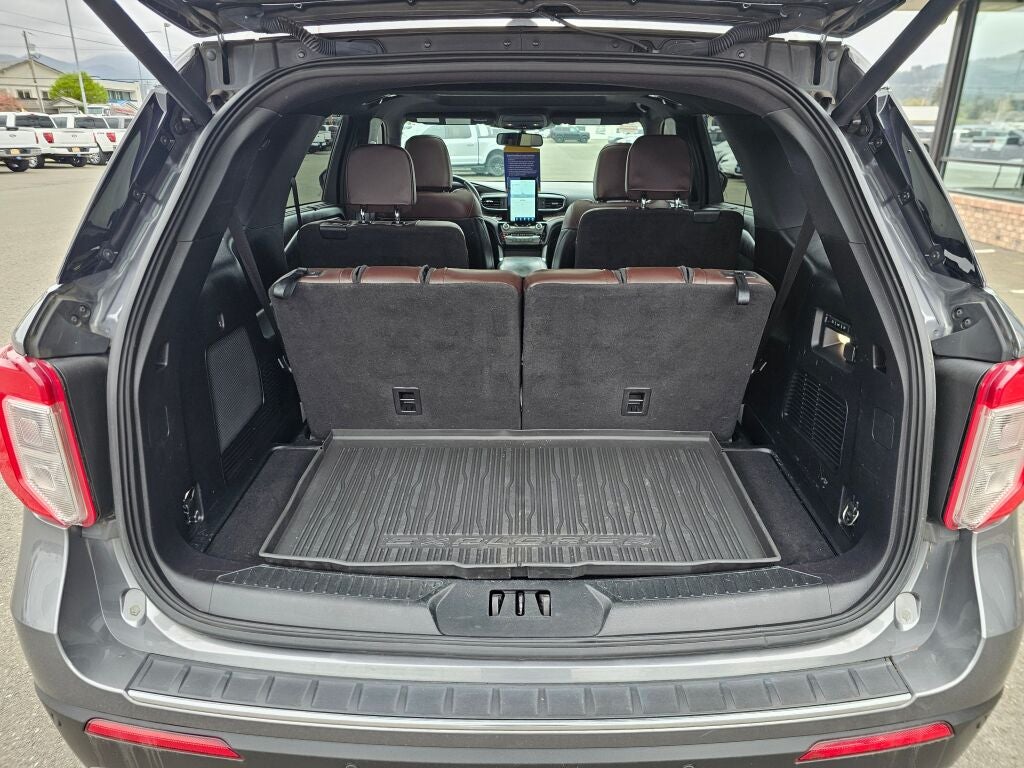 2021 Ford Explorer Platinum