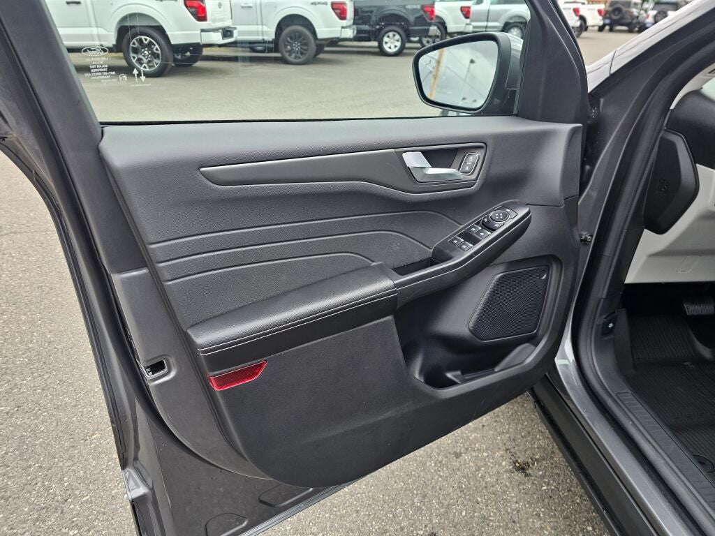 2025 Ford Escape Plug-In Hybrid Base