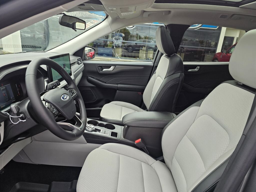 2025 Ford Escape Plug-In Hybrid Base