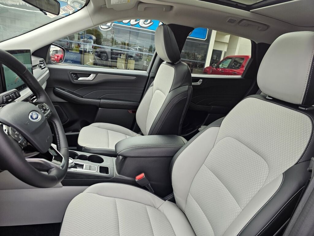 2025 Ford Escape Plug-In Hybrid Base