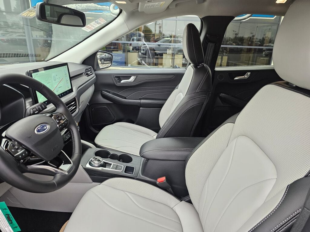 2025 Ford Escape Plug-In Hybrid Base