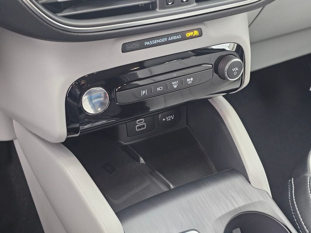 2025 Ford Escape Plug-In Hybrid Base