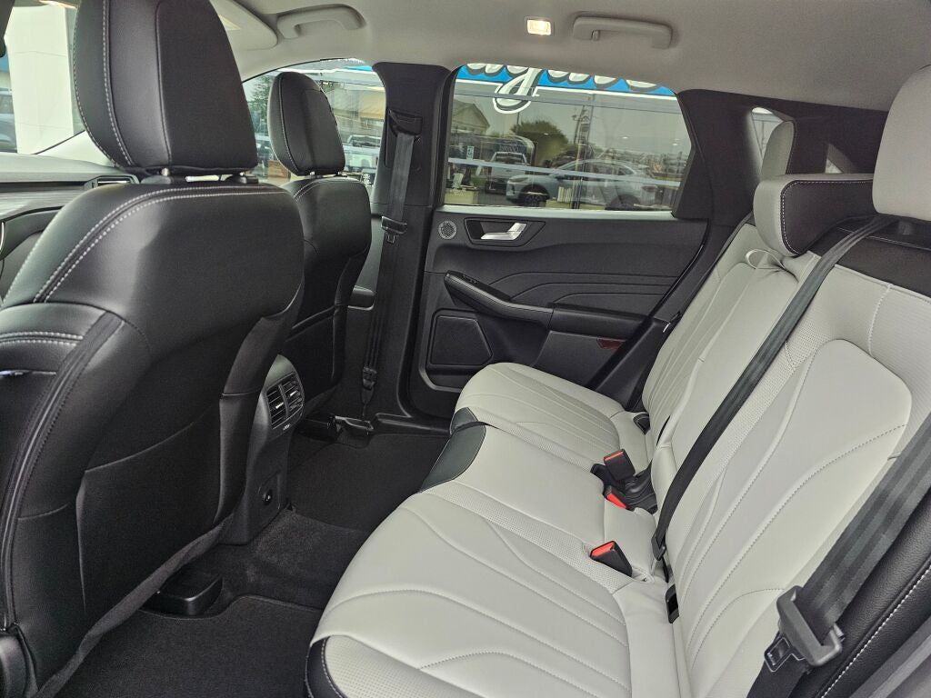 2025 Ford Escape Plug-In Hybrid Base