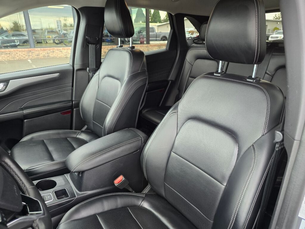 2023 Ford Escape Platinum