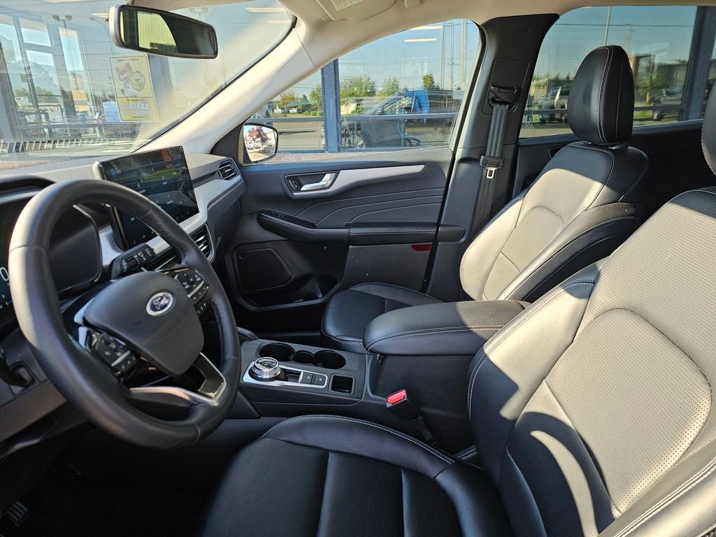 2025 Ford Escape Platinum