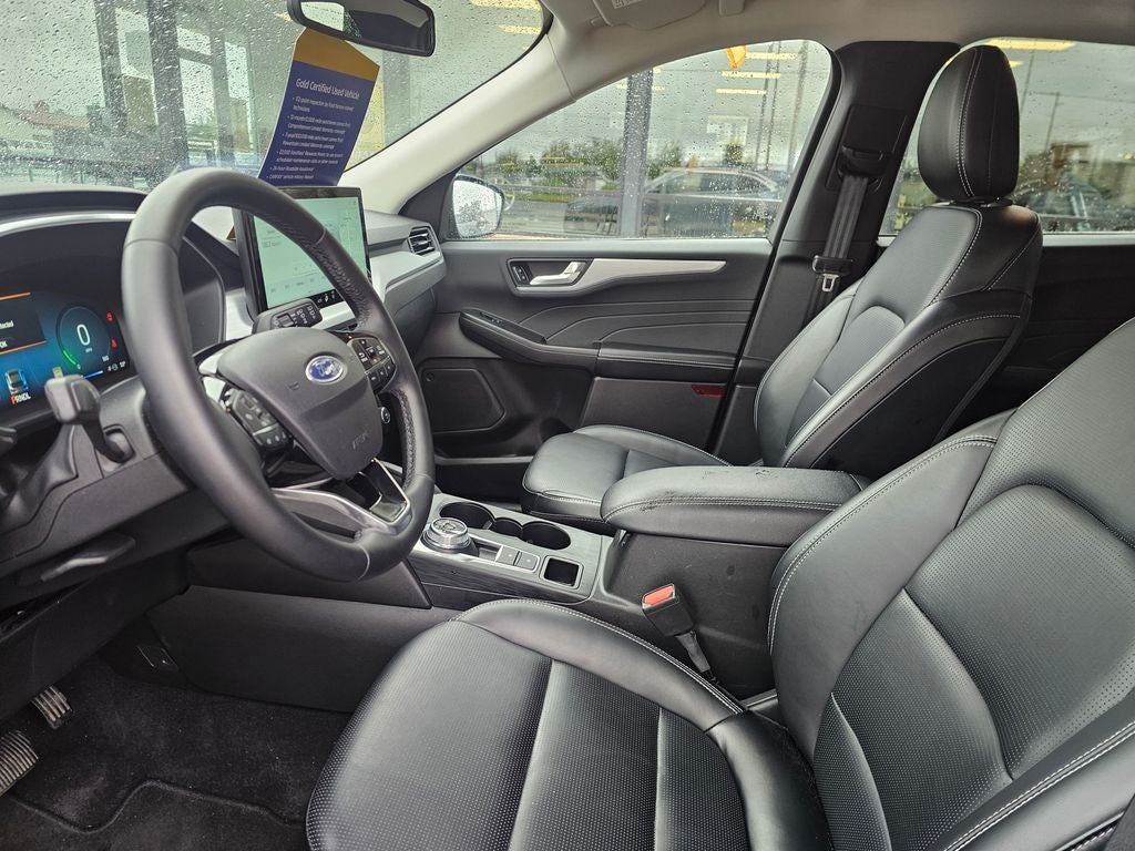 2025 Ford Escape Platinum