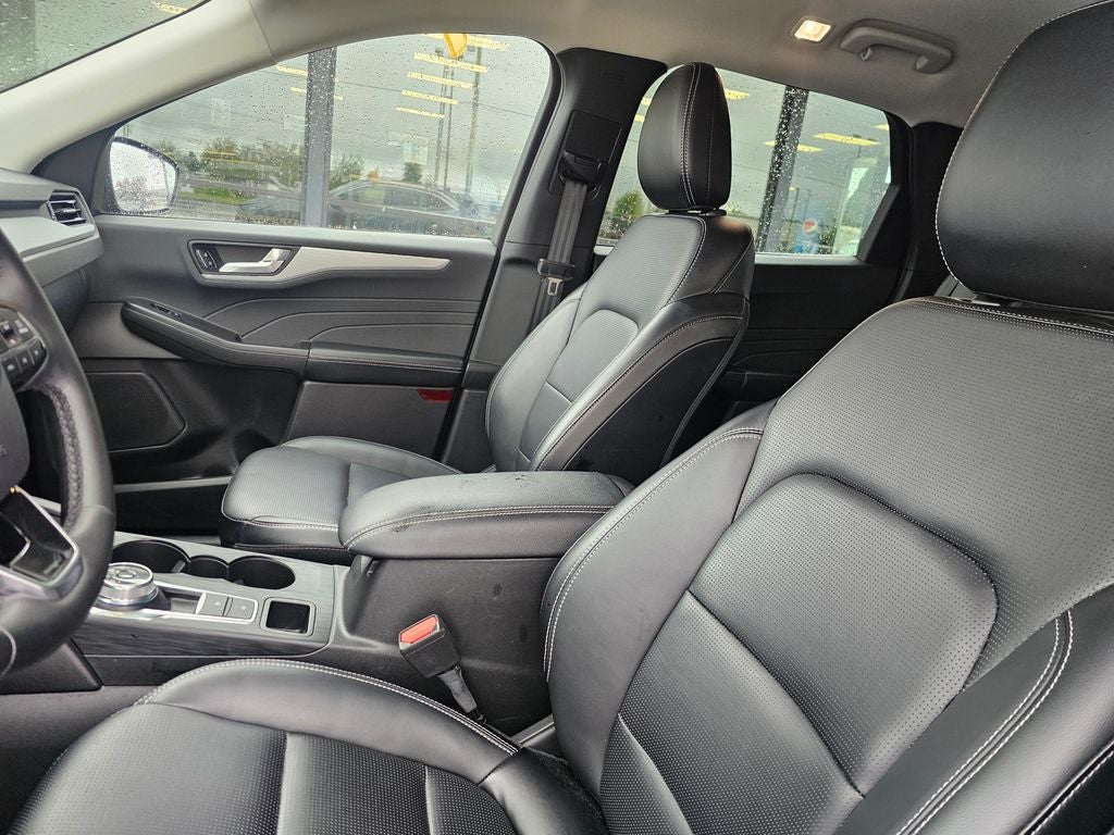 2025 Ford Escape Platinum