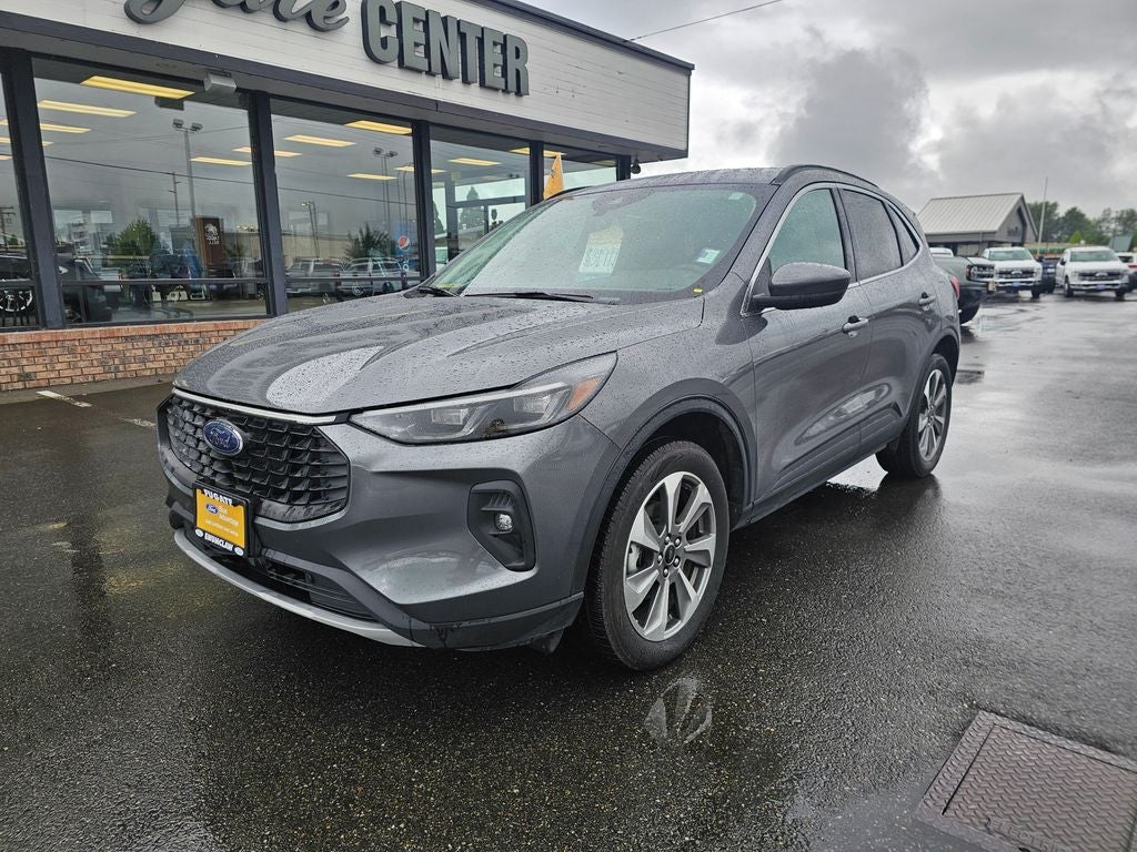 2025 Ford Escape Platinum