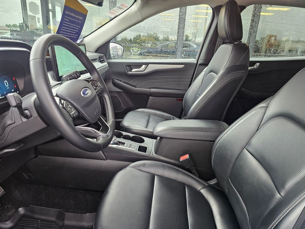 2025 Ford Escape Platinum