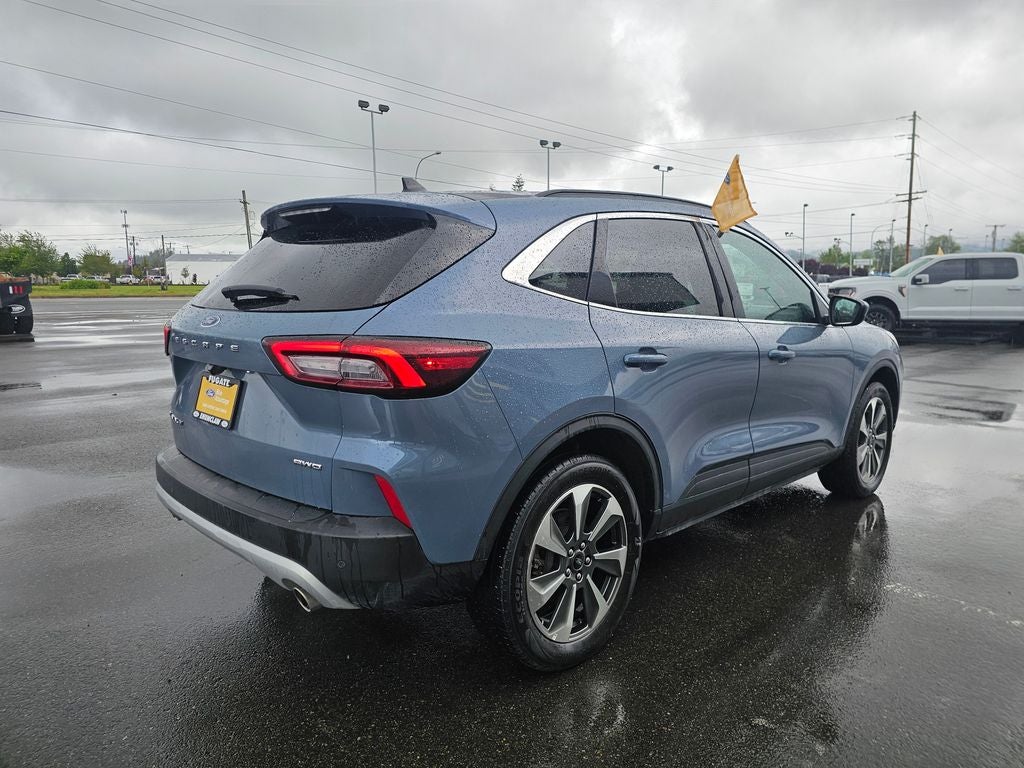 2025 Ford Escape Platinum