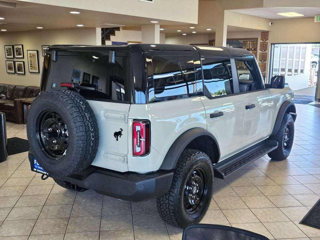 2026 Ford Bronco Outer Banks®
