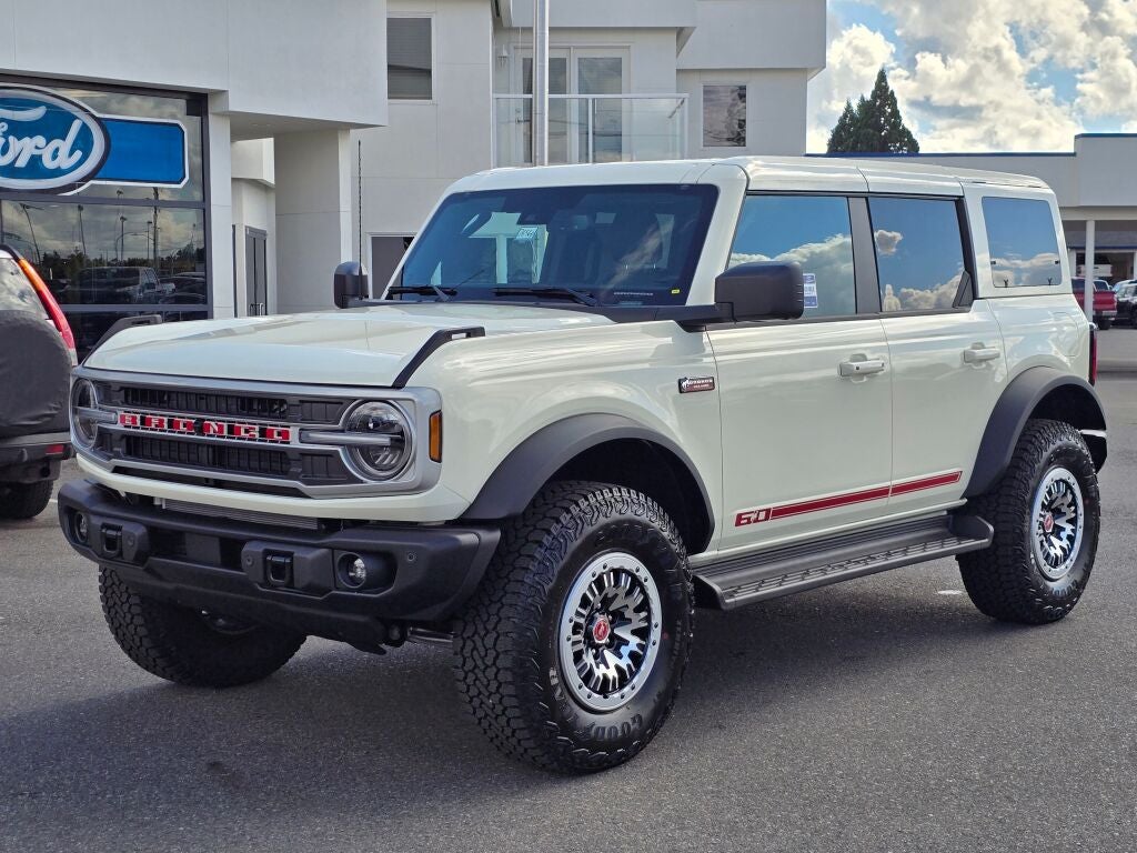 2026 Ford Bronco Outer Banks®