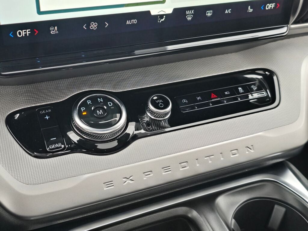 2027 Ford Expedition MAX Active