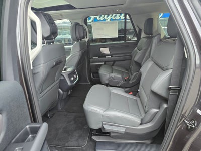 2027 Ford Expedition MAX Active