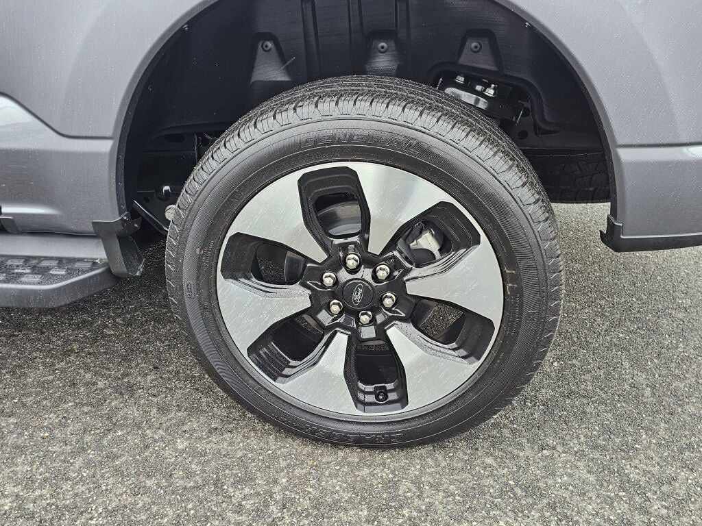 2024 Ford F-150 Lightning Platinum
