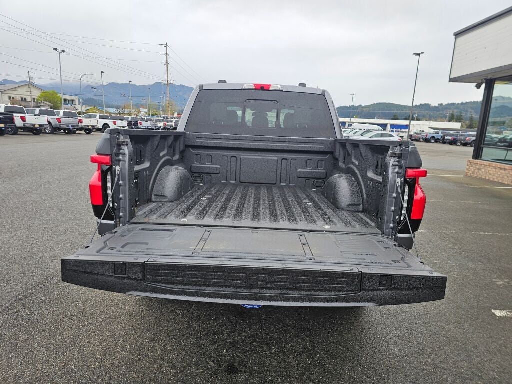 2024 Ford F-150 Lightning Platinum