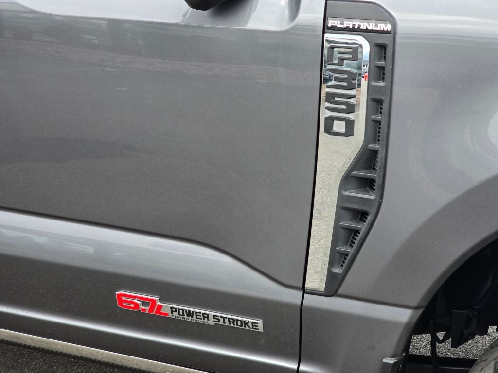 2025 Ford F-350SD Platinum