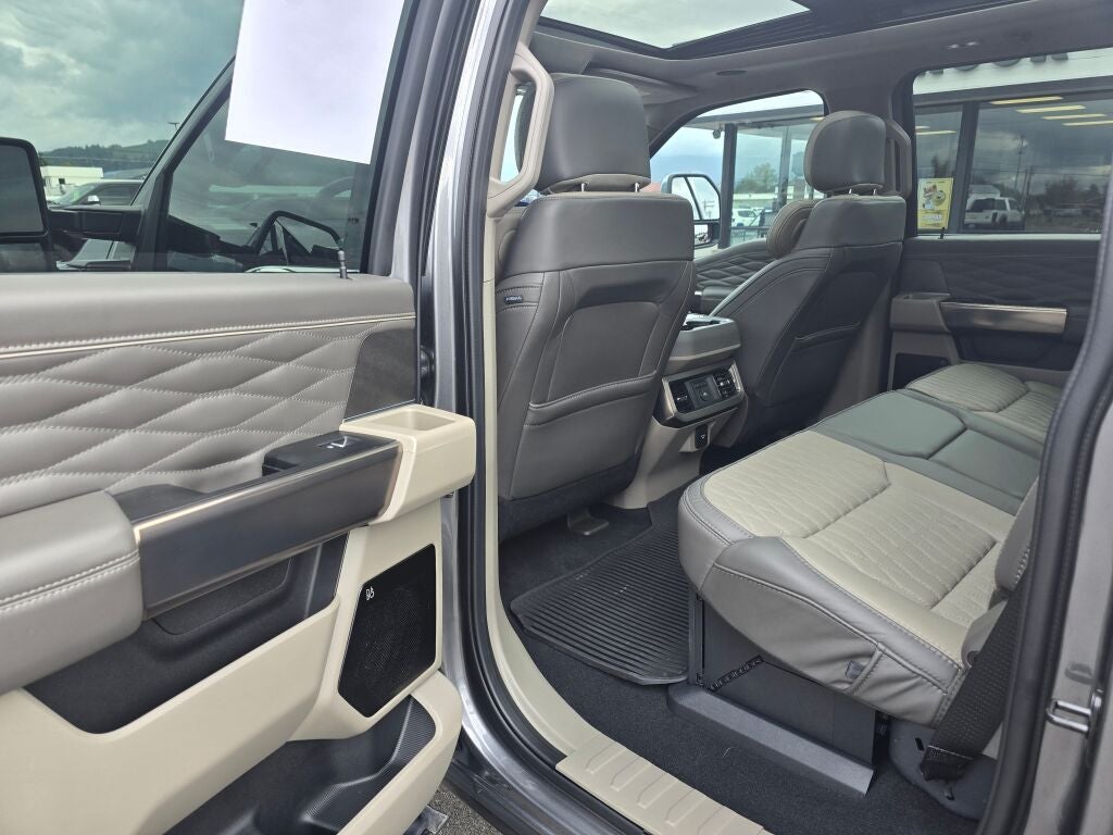 2025 Ford F-350SD Platinum