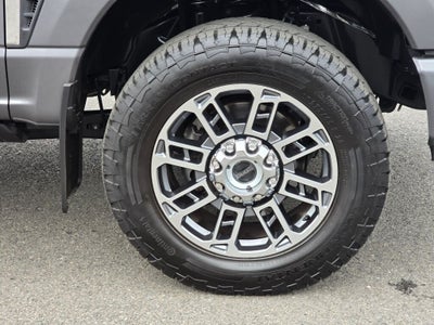 2025 Ford F-350SD Platinum