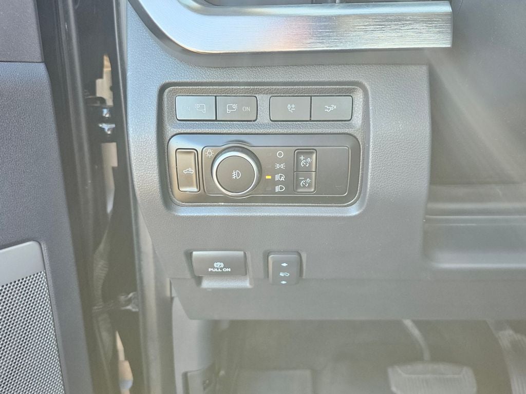 2023 Ford F-350SD Lariat