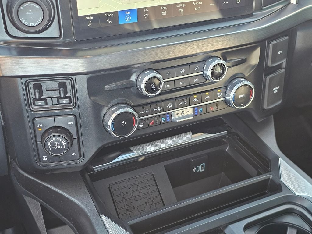 2023 Ford F-350SD Lariat
