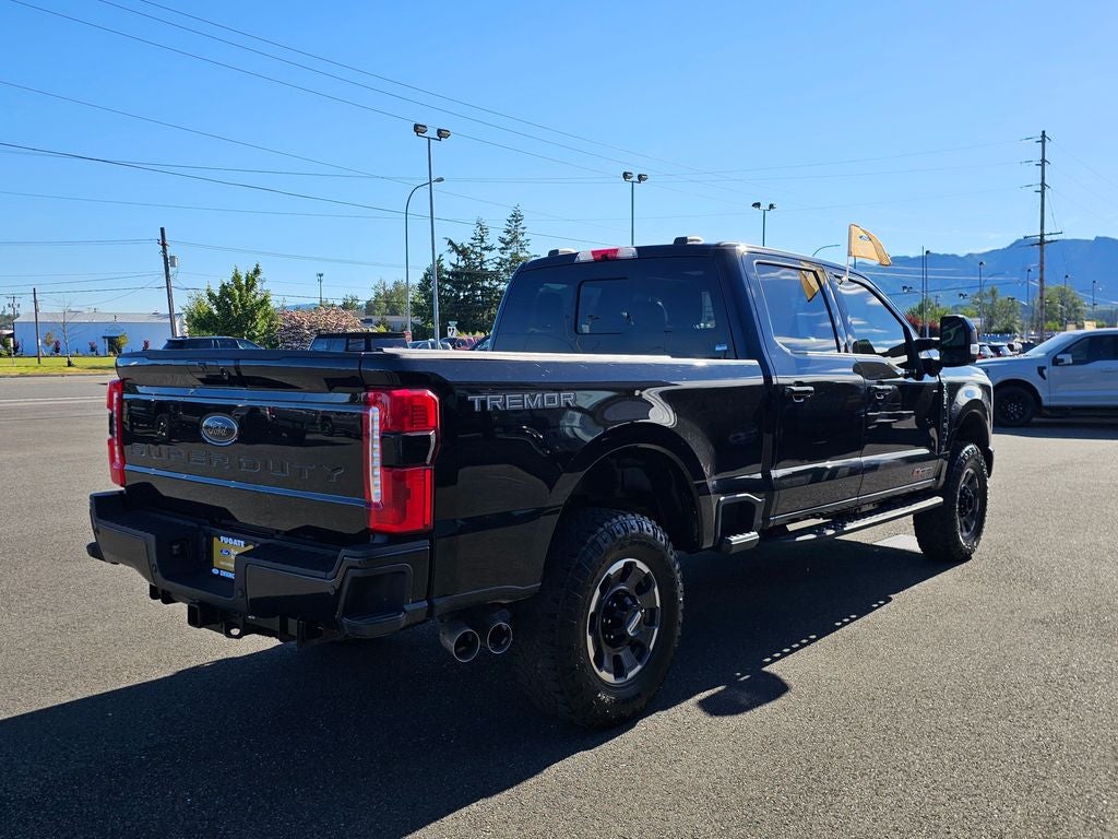 2023 Ford F-350SD Lariat