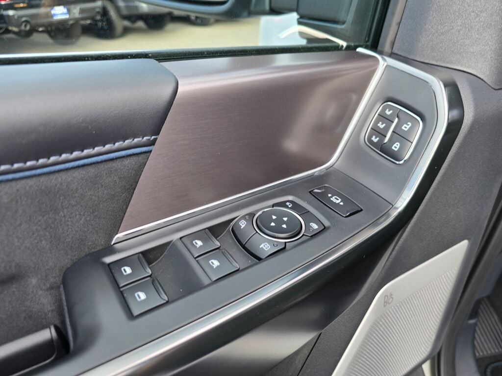 2027 Ford Super Duty F-350® Platinum®