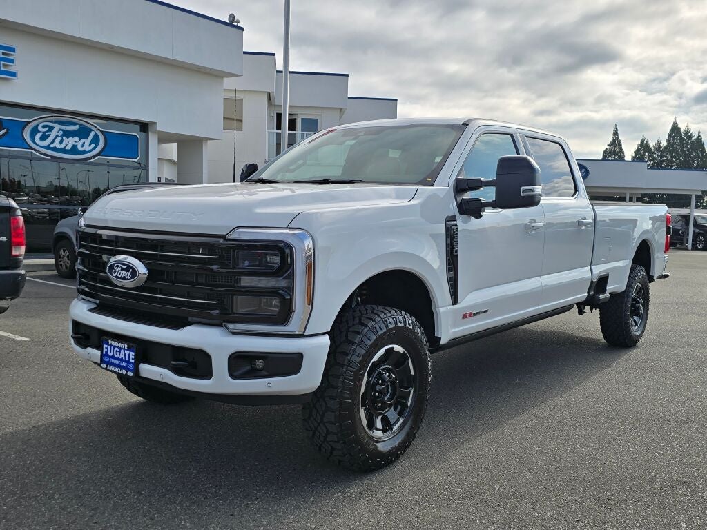 2027 Ford Super Duty F-350® Platinum®
