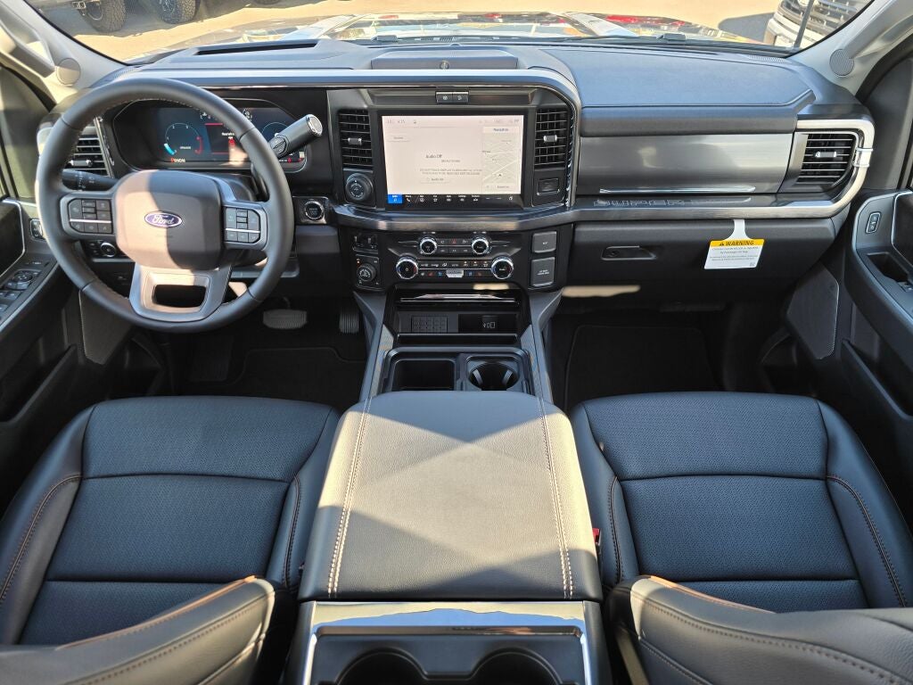 2027 Ford Super Duty F-350® Lariat®