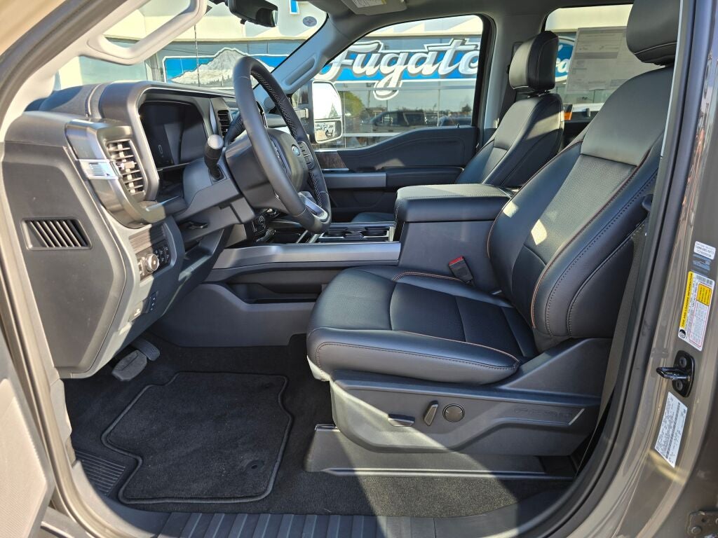 2027 Ford Super Duty F-350® Lariat®