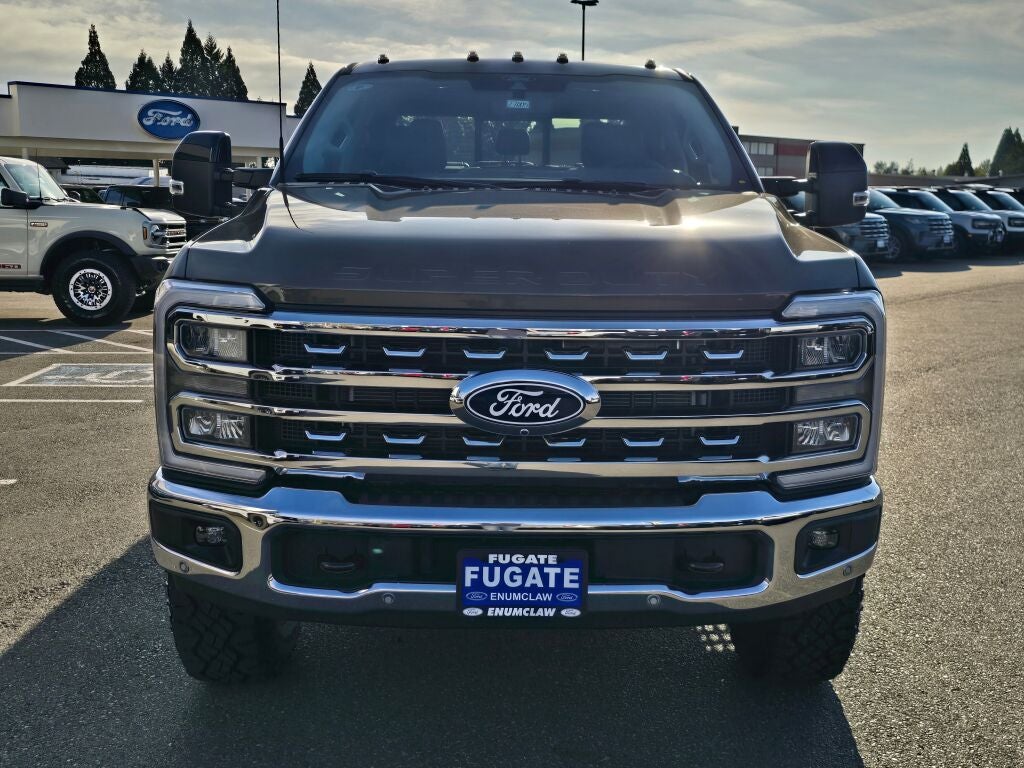 2027 Ford Super Duty F-350® Lariat®