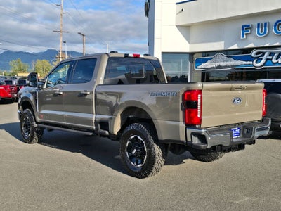 2027 Ford Super Duty F-350® Lariat®