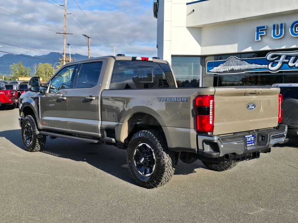 2027 Ford Super Duty F-350® Lariat®