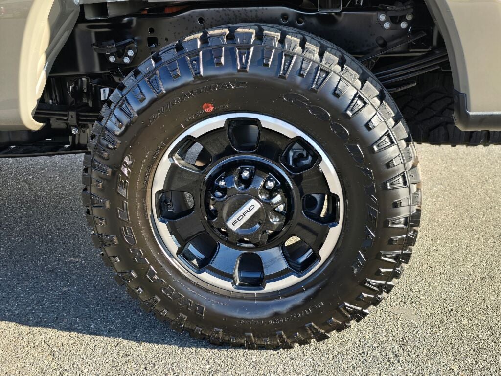 2027 Ford Super Duty F-350® Lariat®