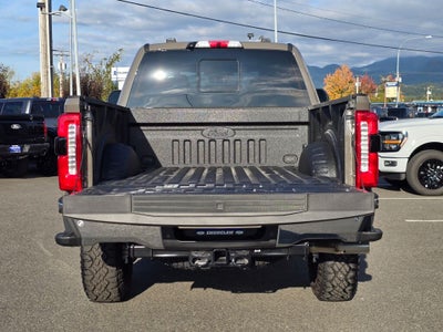 2027 Ford Super Duty F-350® Lariat®