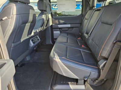 2027 Ford Super Duty F-350® Lariat®