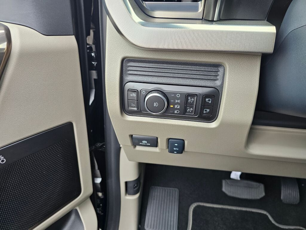 2026 Ford Super Duty F-350® Platinum®