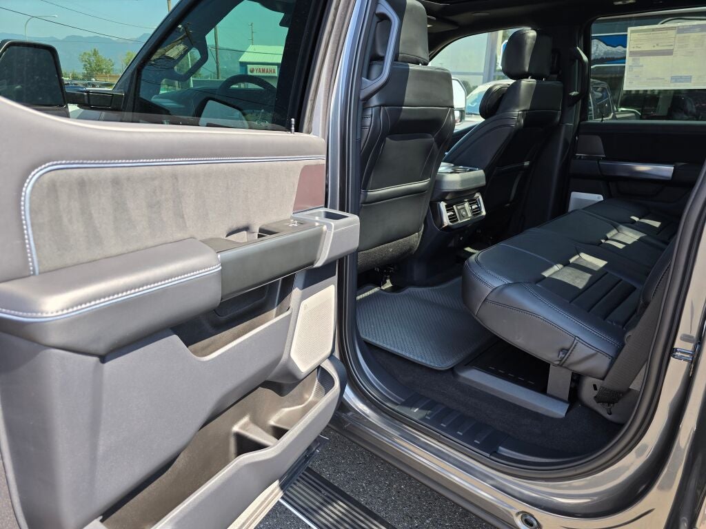 2026 Ford Super Duty F-350® Platinum®