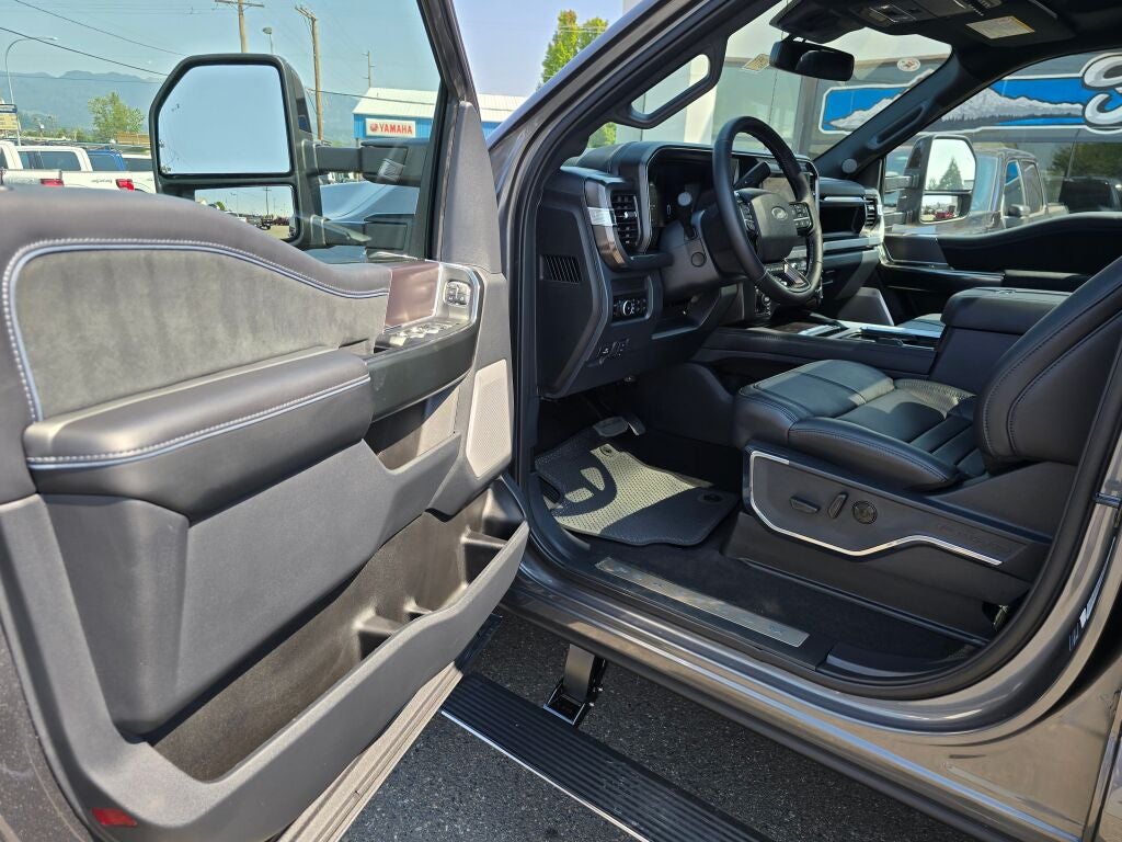 2026 Ford Super Duty F-350® Platinum®