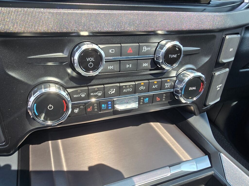 2026 Ford Super Duty F-350® Platinum®