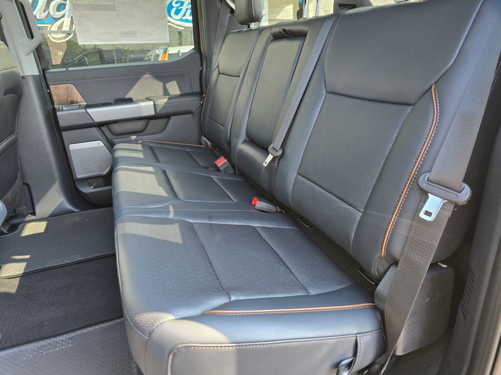 2026 Ford Super Duty F-350® Lariat®